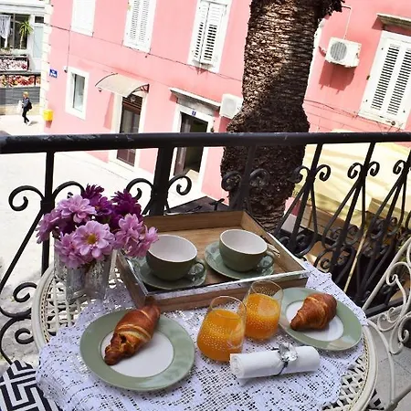 アパート Adriatica