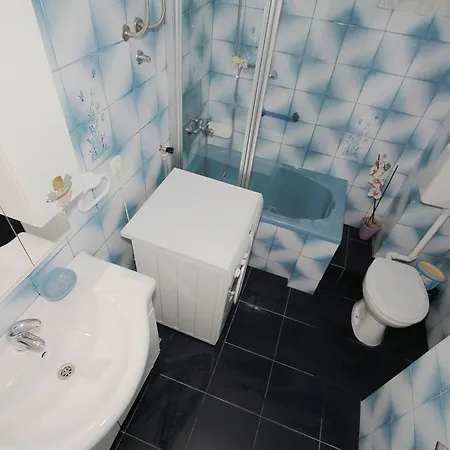 Adriatica * マカルスカ